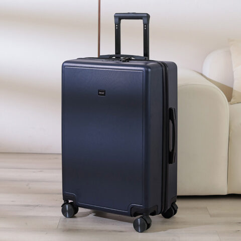 5 Bess Store Master Quality Luggage
